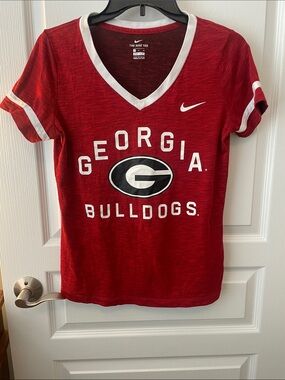 Nike Red Georgia Bulldogs‎ V-Neck Tee with White Trim